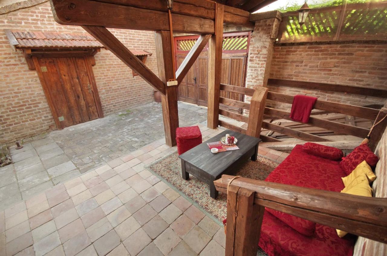 Villa Rusztika Gyula Exterior foto